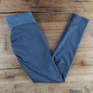 GREY WAFFLE BOOTY SCRUNCH TIK TOK LEGGINGS SIZE MEDIUM